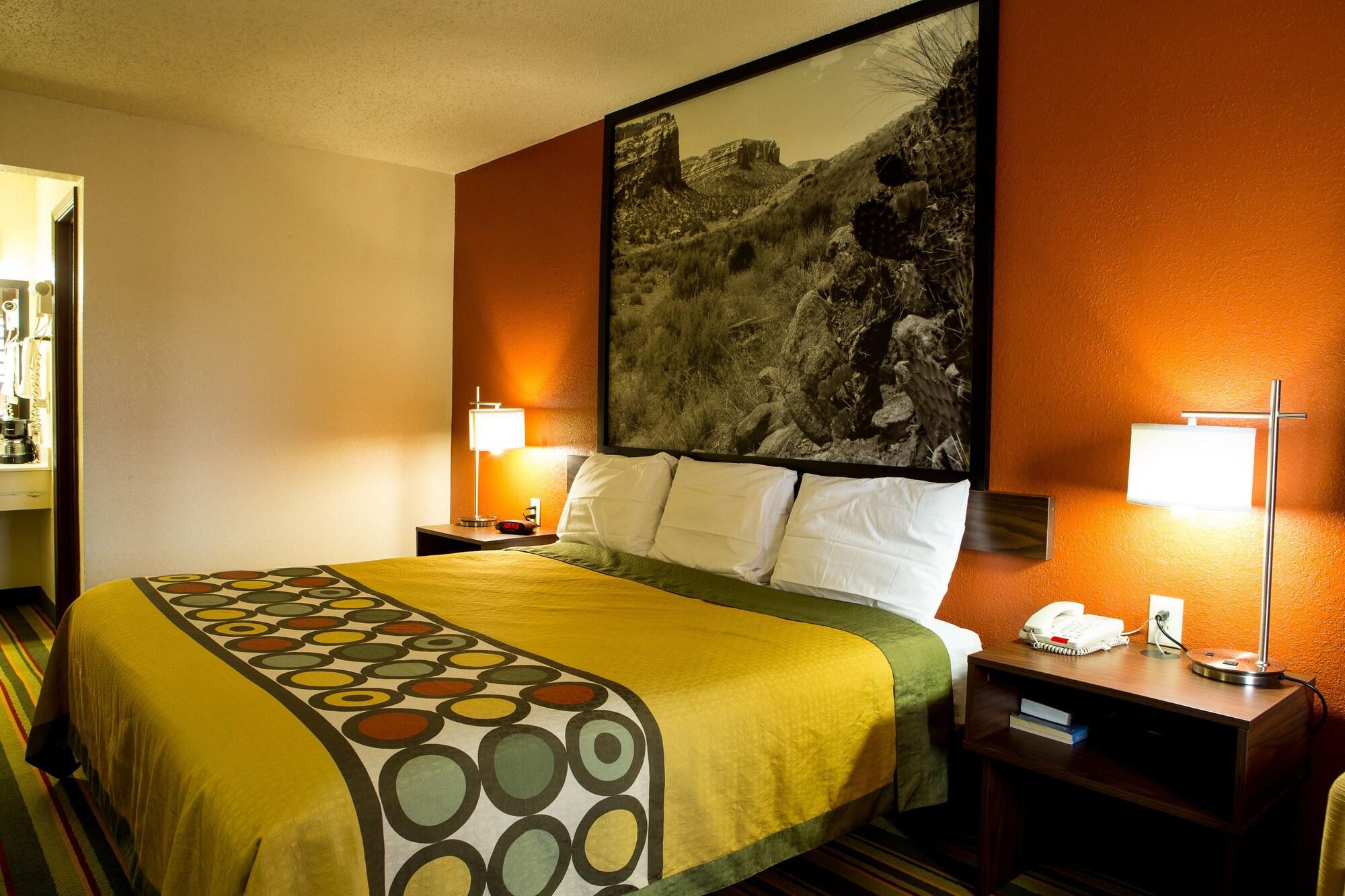 Super 8 By Wyndham Woodward Hotel Luaran gambar